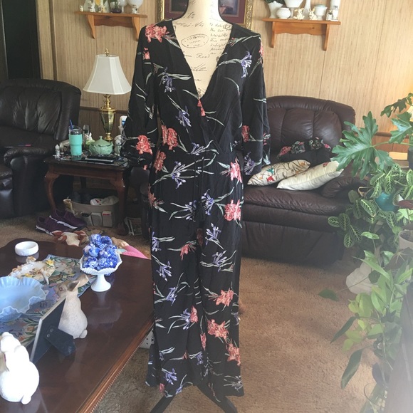 Jaase Pants - Super beautiful floral one pice jumpsuit